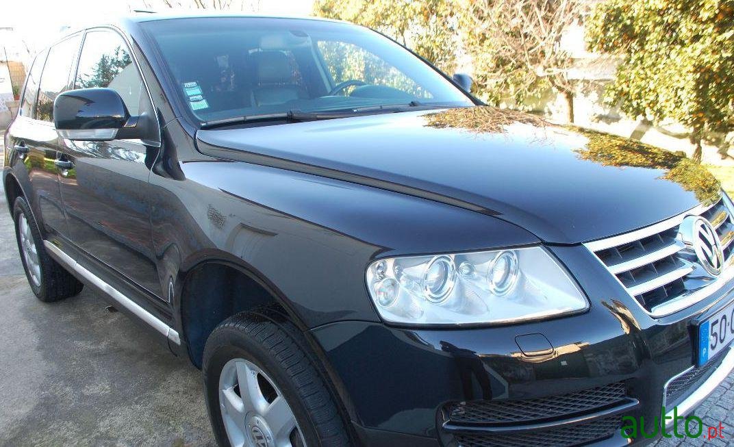 2005' Volkswagen Touareg V10 Tdi photo #3