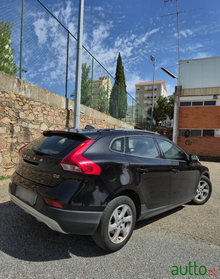 2017' Volvo V40 photo #2