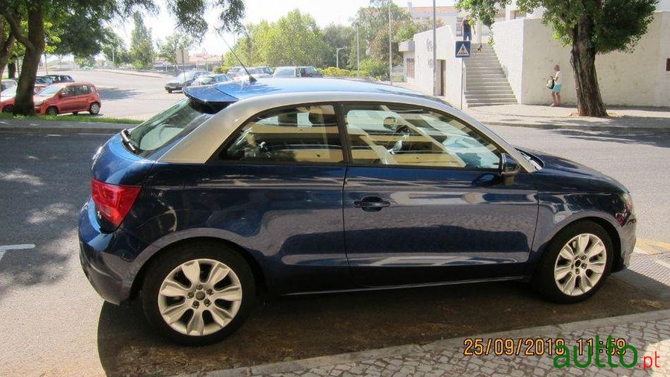 2011' Audi A1 1.6 Tdi Sport photo #1