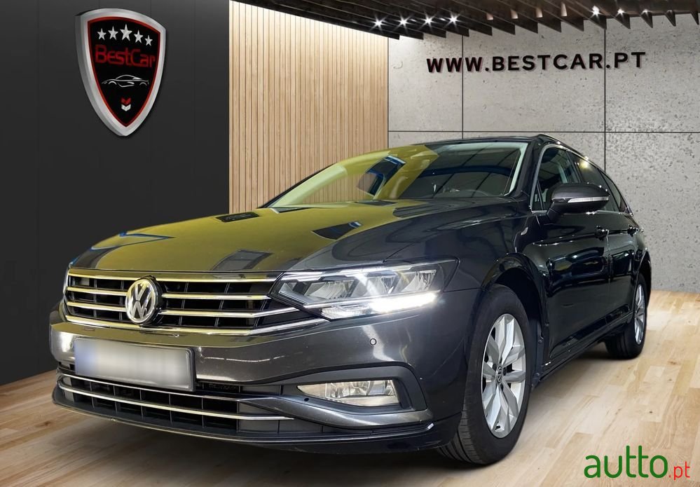 2020' Volkswagen Passat Variant photo #1