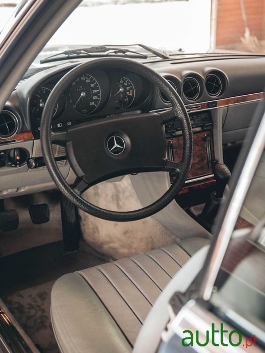 1982' Mercedes-Benz 280 photo #5