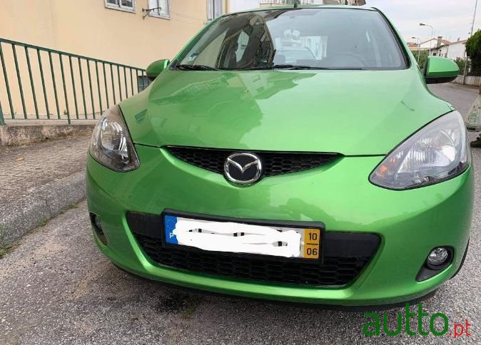 2010' Mazda 2 Comfort photo #1