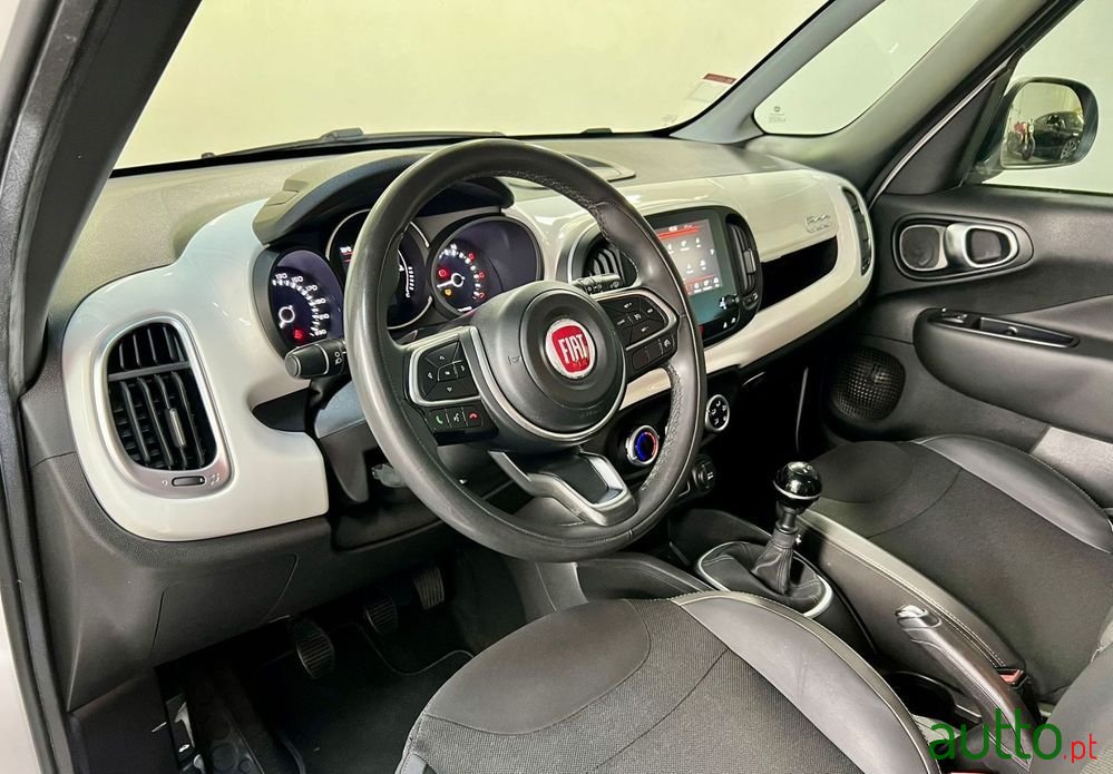 2019' Fiat 500L 1.3 Mj City Cross photo #5