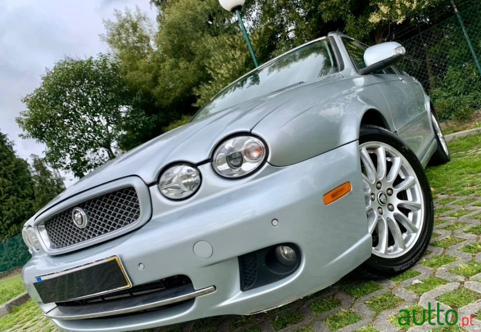 2009' Jaguar X-Type photo #2