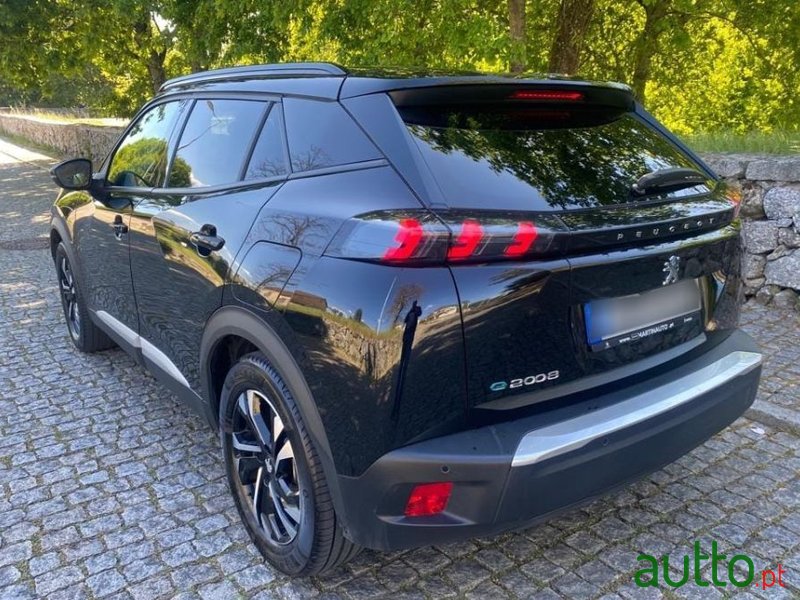 2020' Peugeot e-2008 photo #6