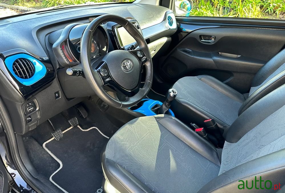 2018' Toyota Aygo X-Trend photo #2