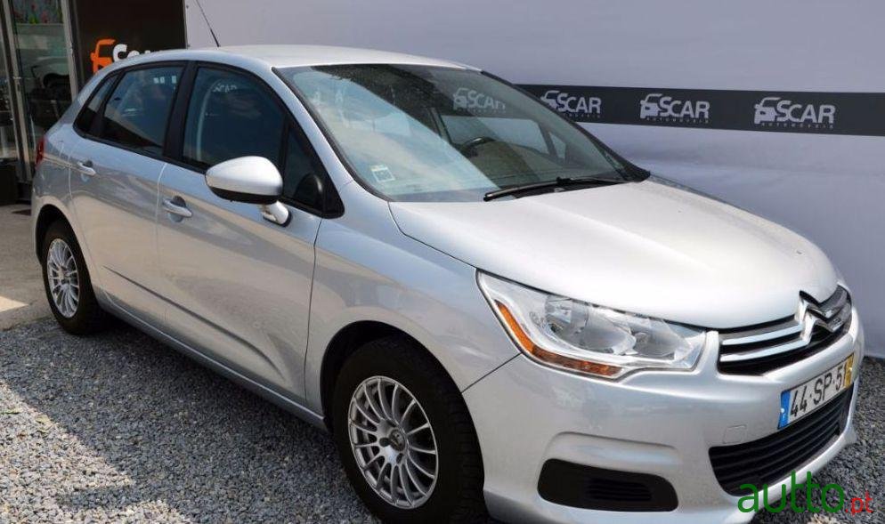 2011' Citroen C4 1.6 Hdi photo #1