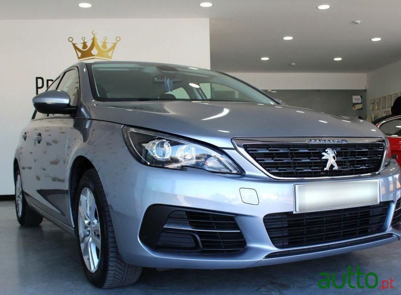 2018' Peugeot 308 photo #2