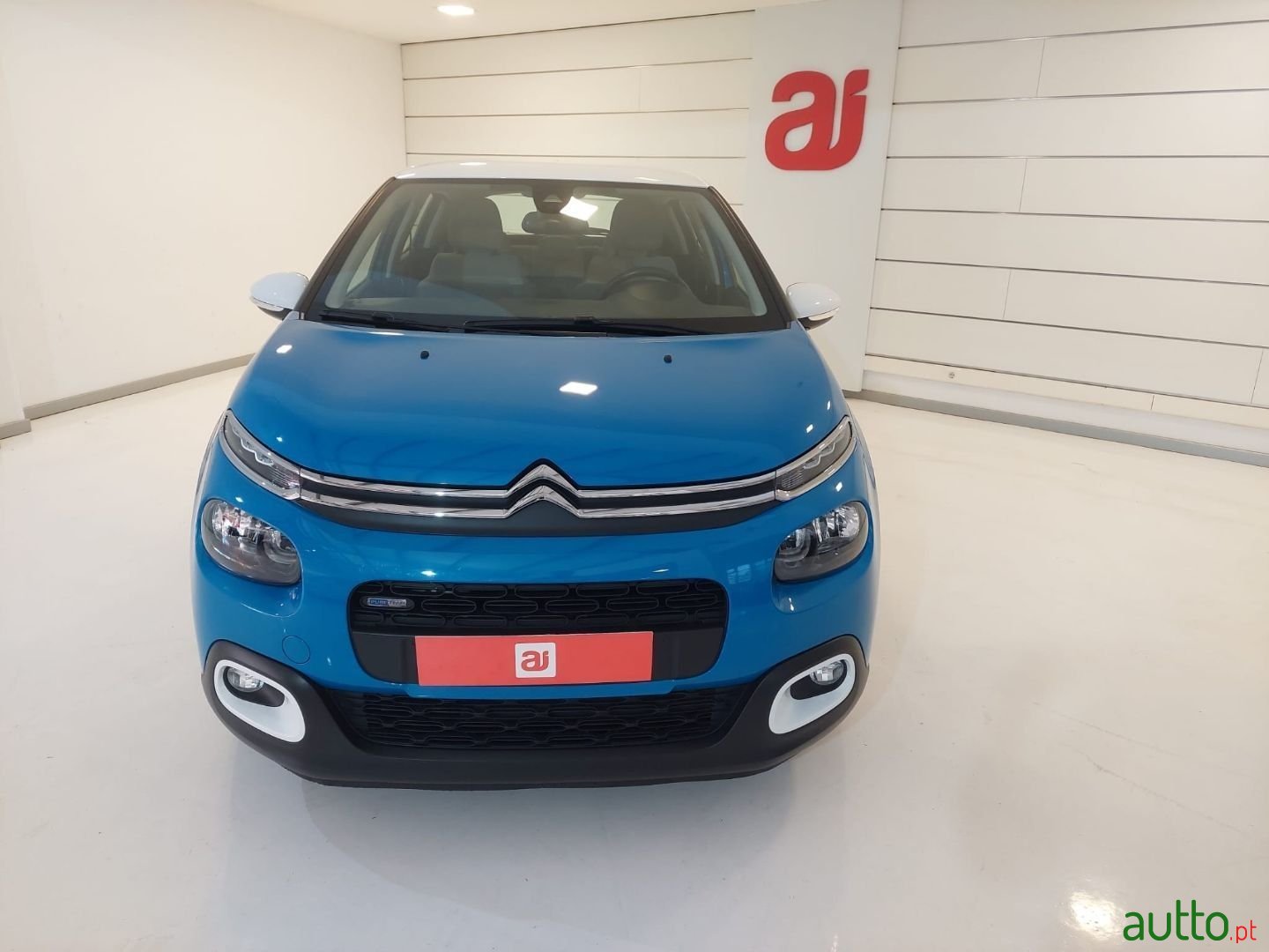 2017' Citroen C3 photo #1