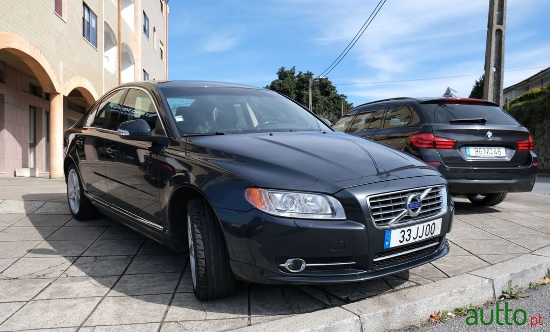 2010' Volvo S80 photo #3