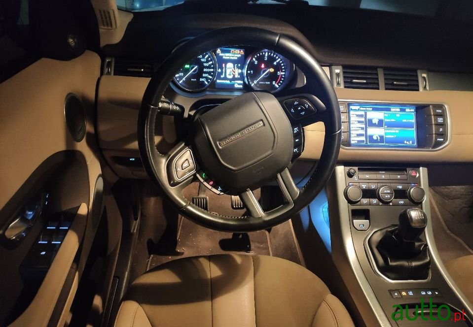 2012' Land Rover Evoque photo #2