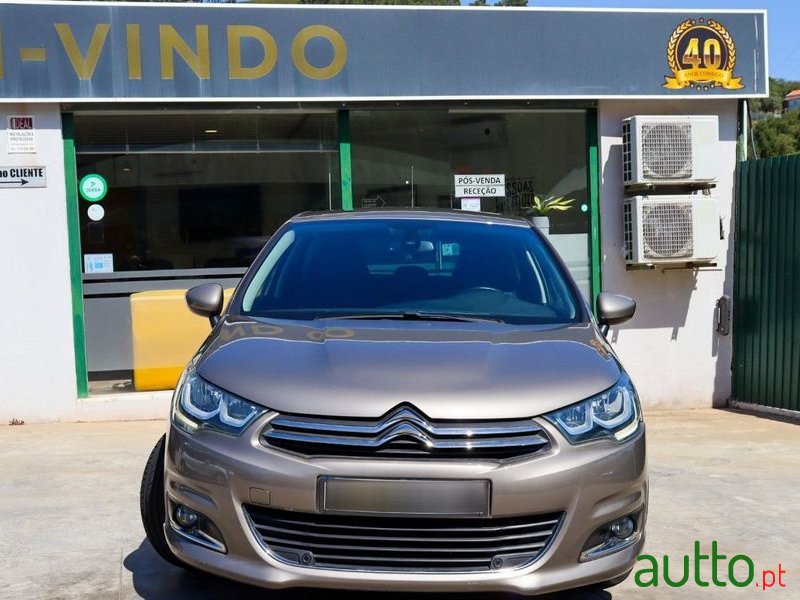 2017' Citroen C4 photo #2
