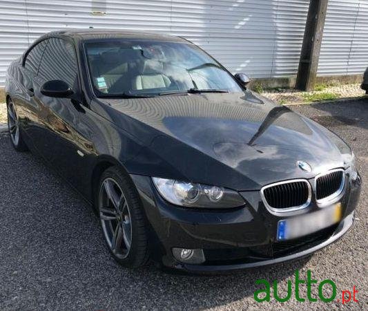 2007' BMW 320 Coupe photo #2