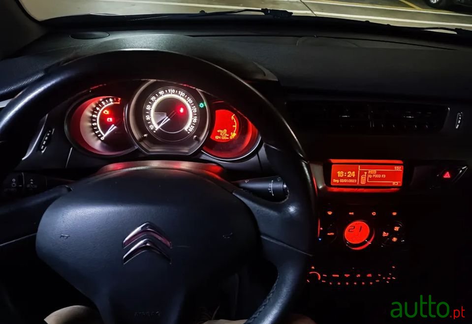 2014' Citroen C3 photo #5