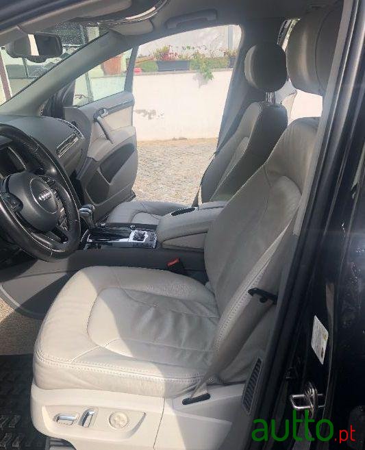 2012' Audi Q7 photo #2