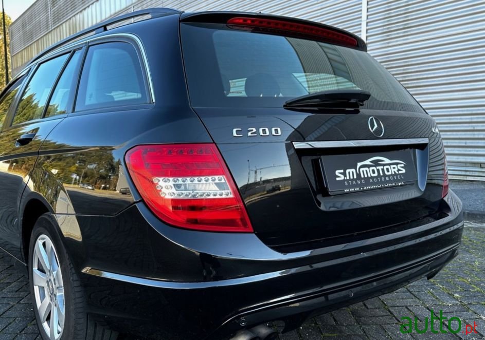 2014' Mercedes-Benz C-200 photo #4