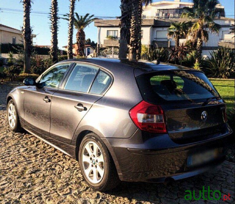 2006' BMW 120 D photo #3