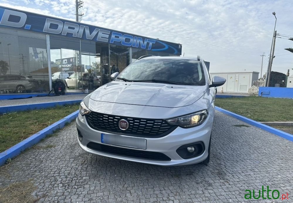 2019' Fiat Tipo Station Wagon photo #3
