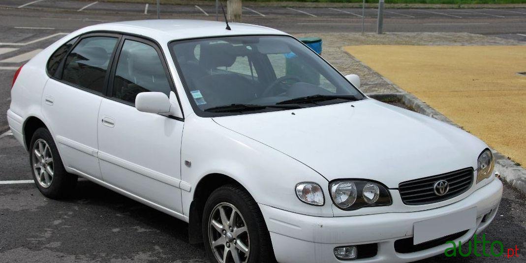 2000' Toyota Corolla photo #1