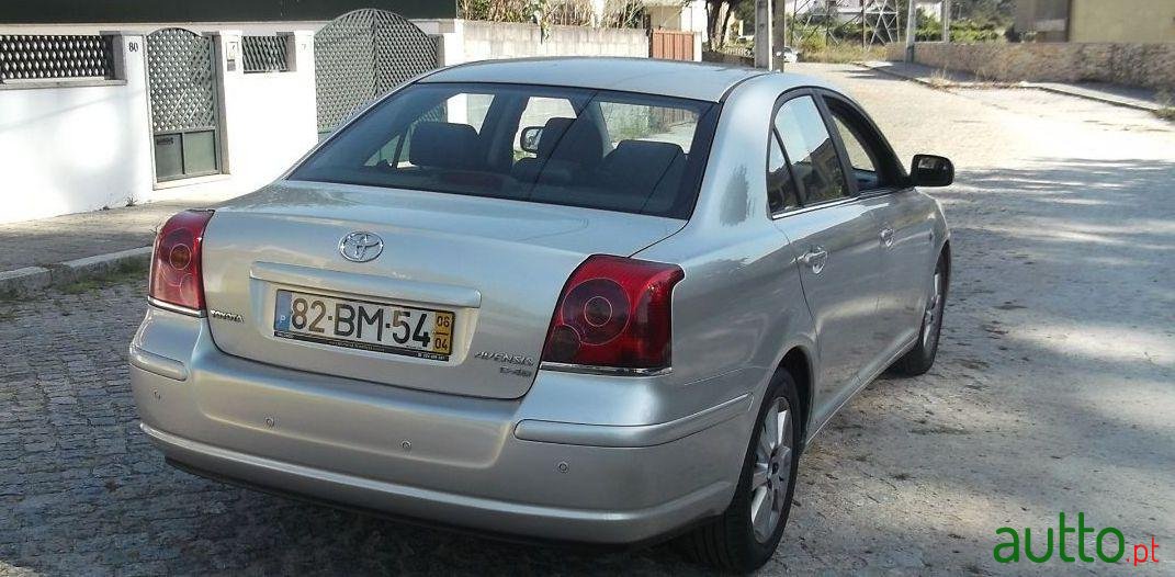 2006' Toyota Avensis photo #2