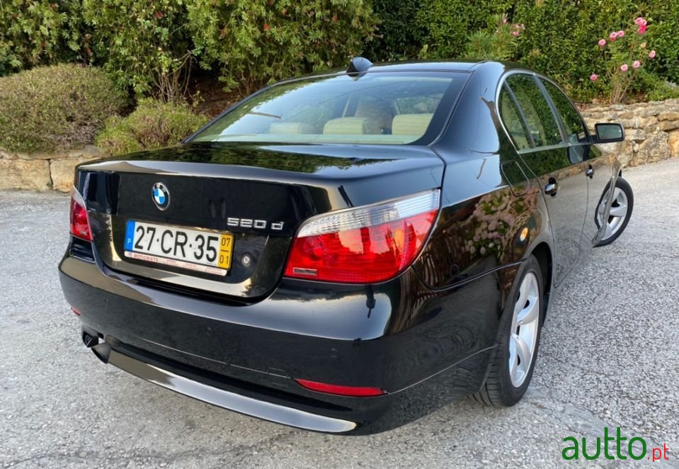 2007' BMW 520 photo #4