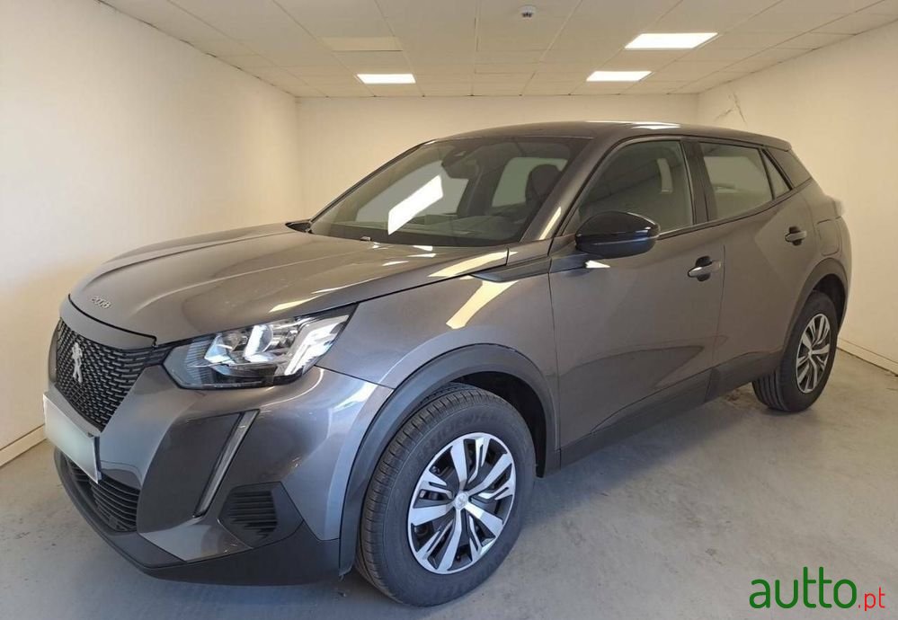 2023' Peugeot 2008 photo #1