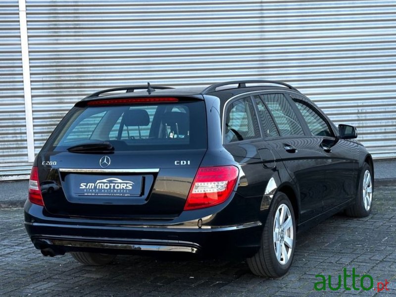 2014' Mercedes-Benz C-200 photo #5