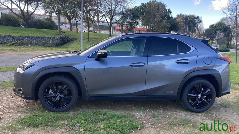 2022' Lexus UX Special Edition (Lca) photo #5