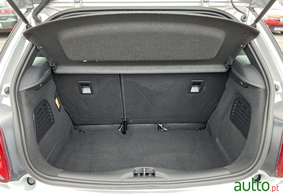 2017' DS Automobiles Ds3 photo #5