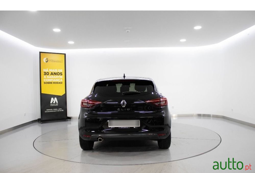 2023' Renault Clio photo #6