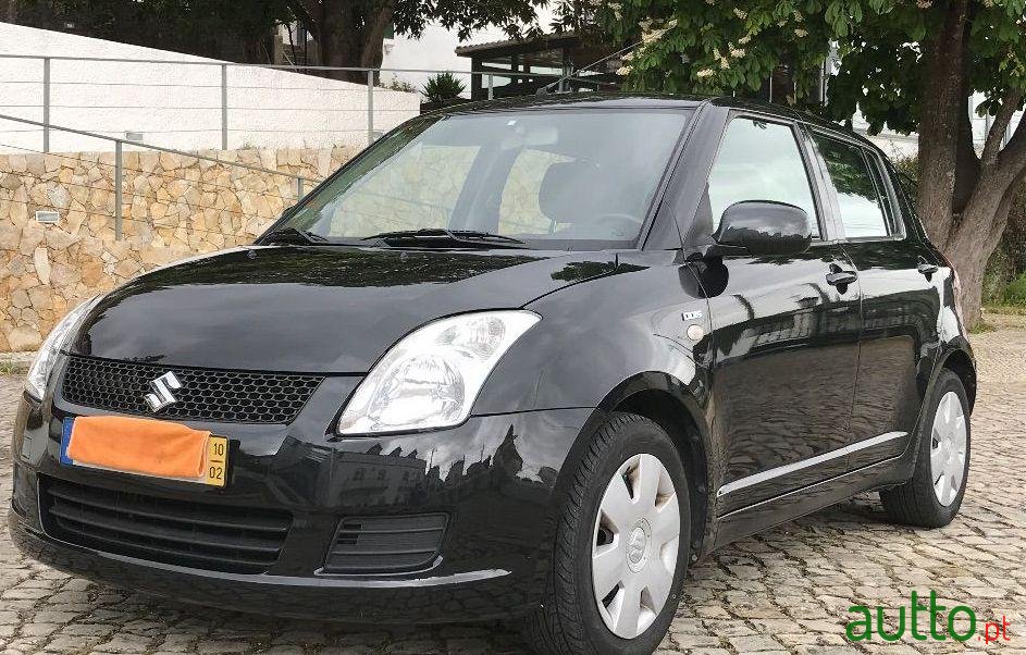 2010' Suzuki Swift photo #1