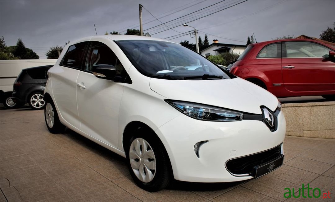 2015' Renault Zoe photo #6