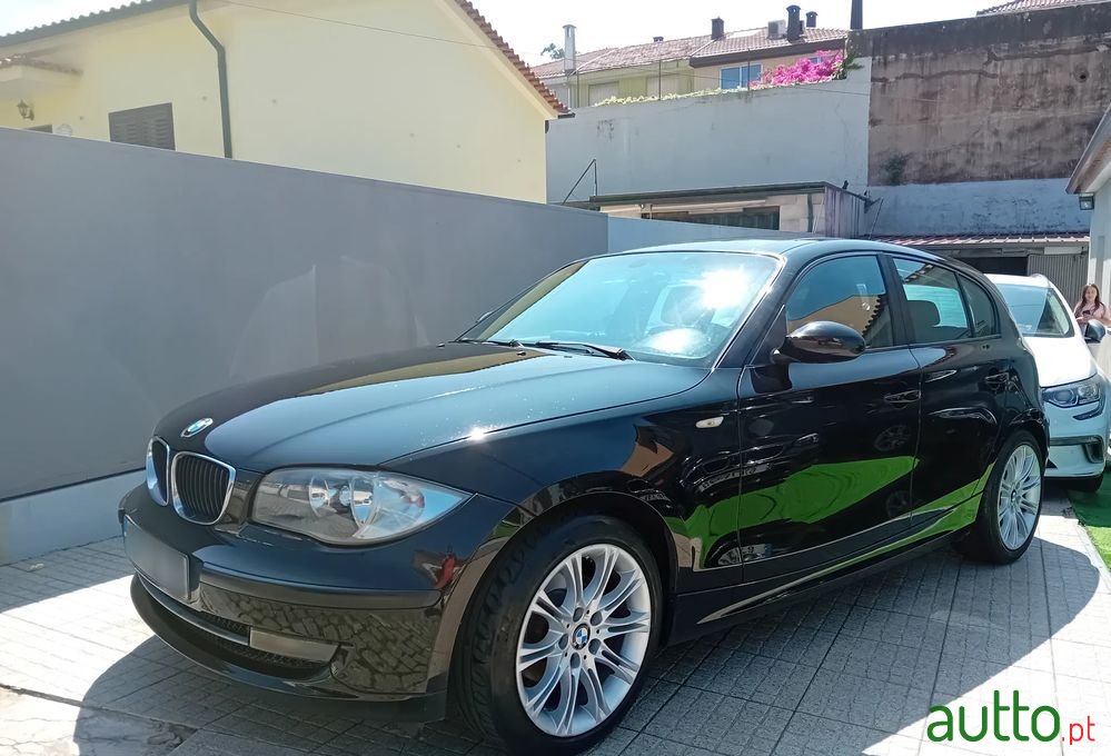2008' BMW Série 1 D Sport Line photo #3