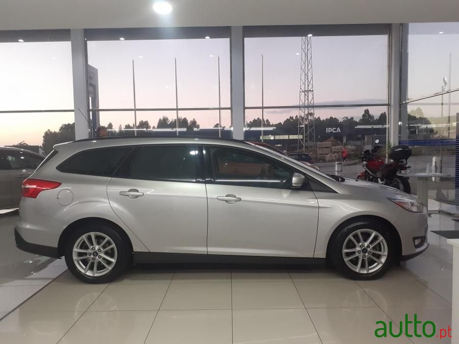 2016' Ford Focus Sw photo #5