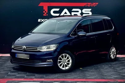 2019' Volkswagen Touran