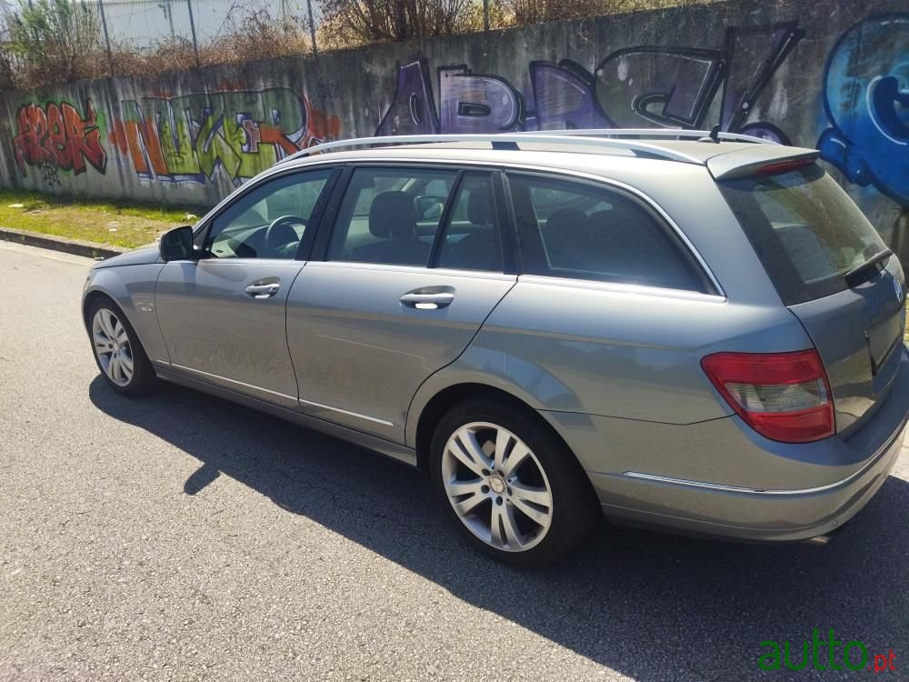 2008' Mercedes-Benz C-220 photo #3