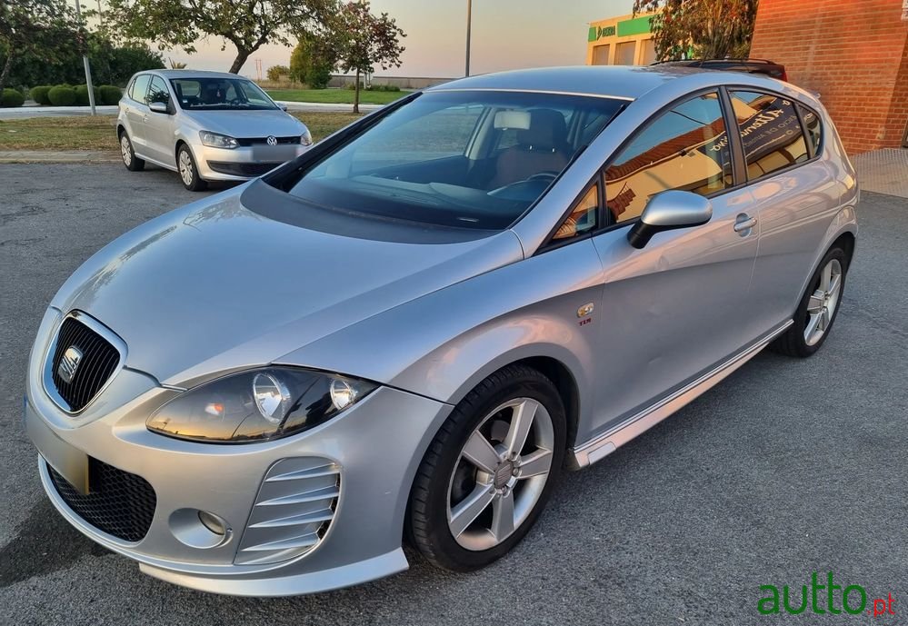 2005' SEAT Leon 2.0 Tdi Style Dsg photo #2