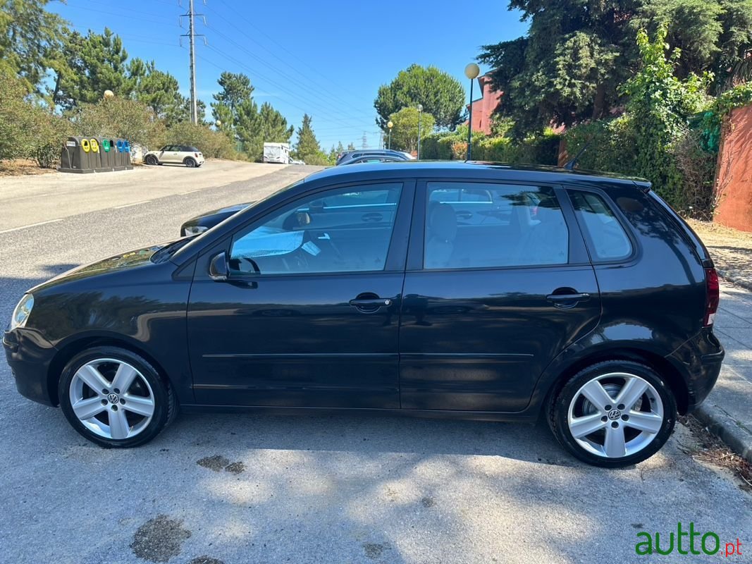 2009' Volkswagen Polo photo #3