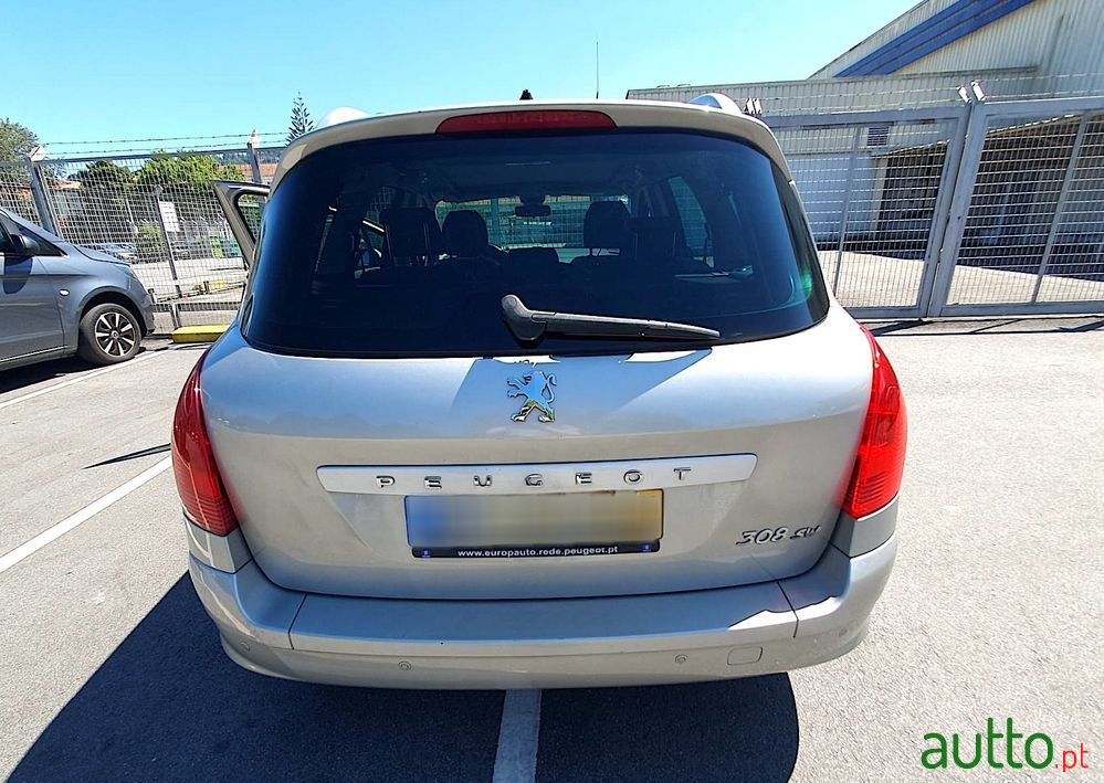 2009' Peugeot 308 Sw photo #3