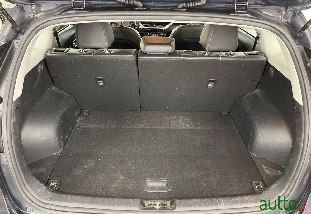 2021' Kia Niro photo #3