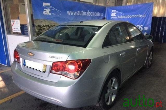 2010' Chevrolet Cruze 2.0 Vcdi Lt photo #1