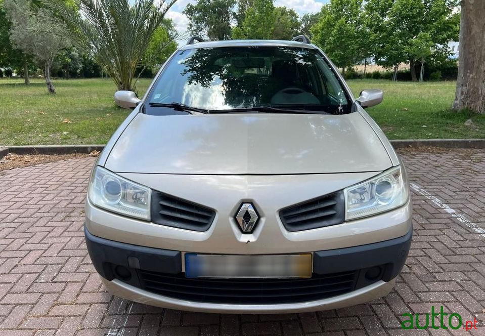 2006' Renault Megane Break photo #4