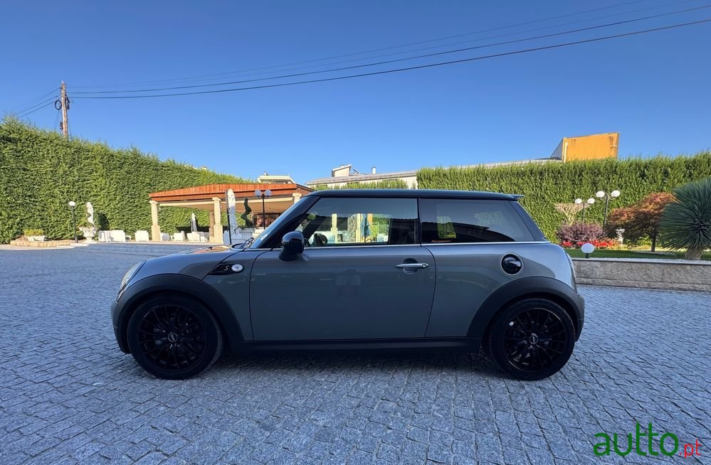 2008' MINI Coupé photo #5