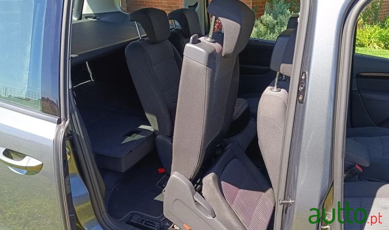 2016' SEAT Alhambra 2.0 Tdi Style photo #6