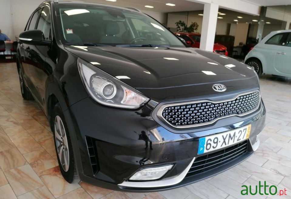 2019' Kia Niro photo #2