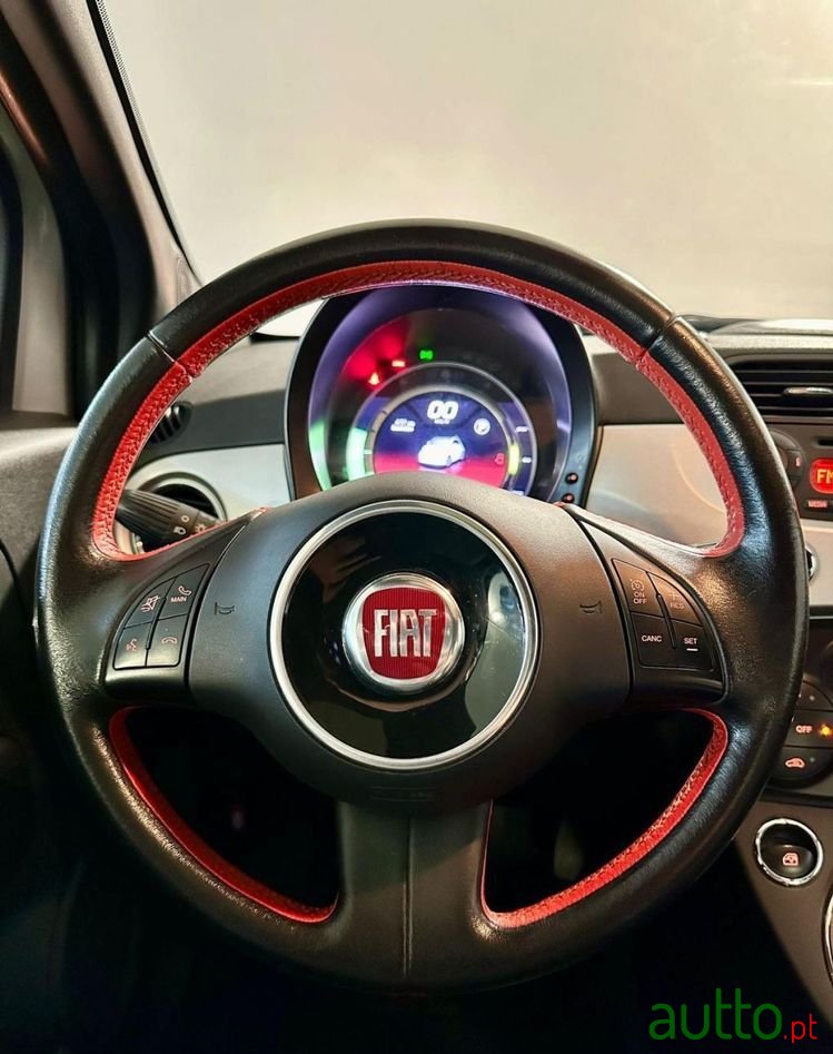 2015' Fiat 500 photo #4