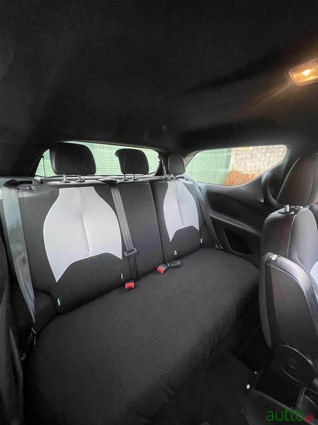 2013' Citroen DS3 photo #4