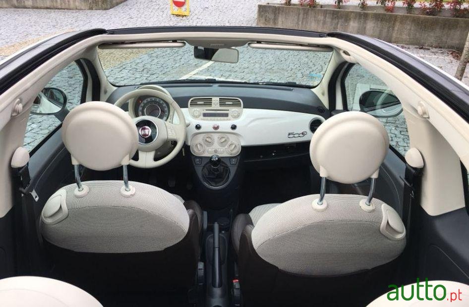 2013' Fiat 500C photo #2