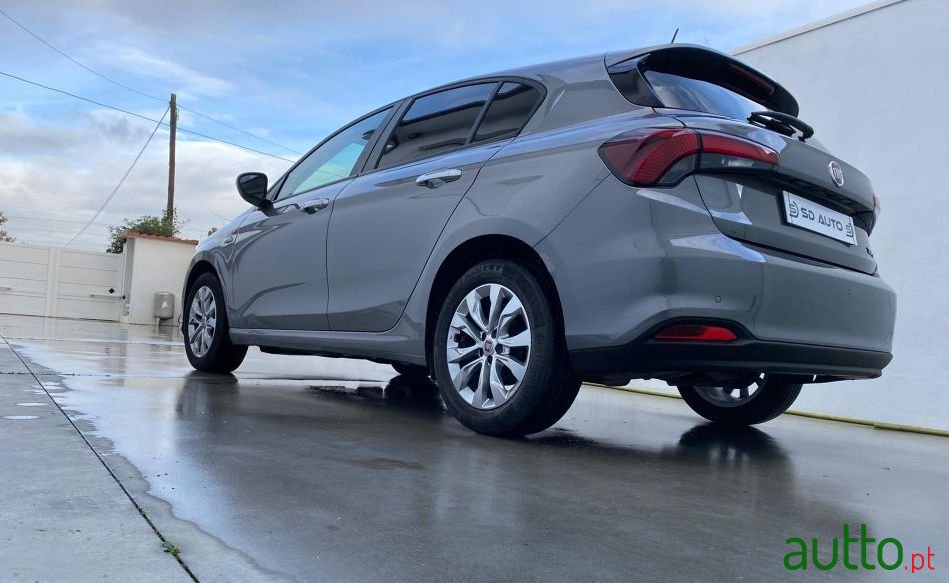 2018' Fiat Tipo photo #1