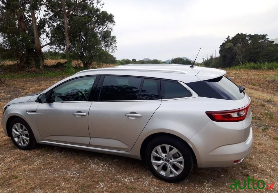 2019' Renault Megane Sport Tourer photo #6
